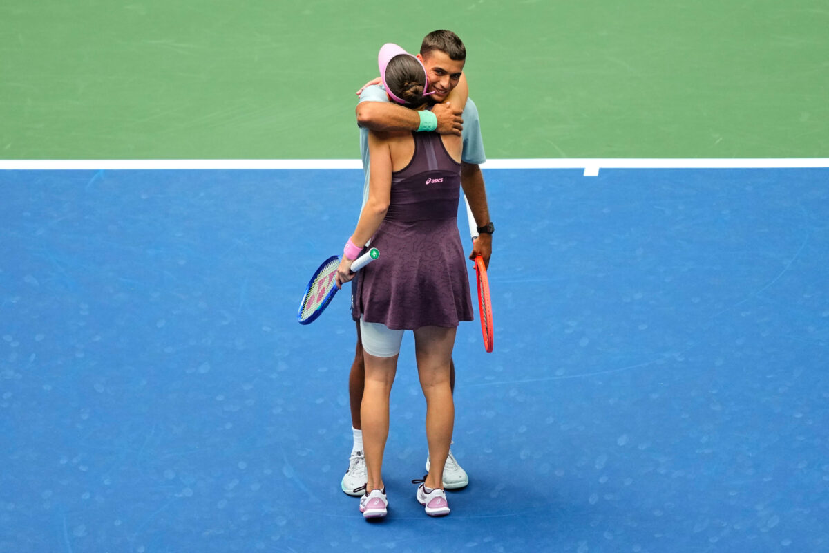 US Open: Cobolli and Bencic reach the semi-finals in mixed doubles; Alcaraz and Williams are out