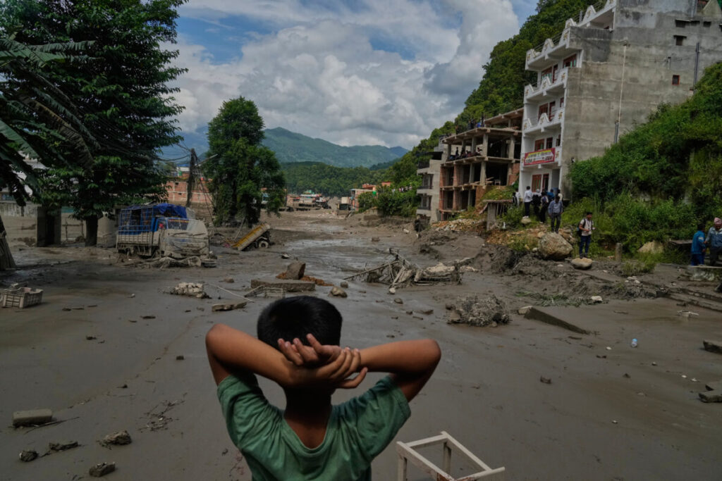 Nepal, magnitude 4.4 earthquake recorded before flooding