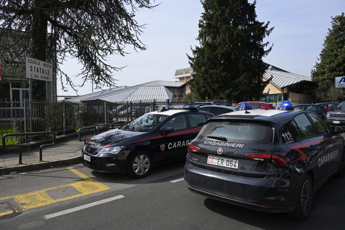 Perugia, car overturns and leaves the road: two 17-year-olds dead