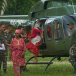 Nepal, China: “555 tourists stranded in Tibet evacuated”