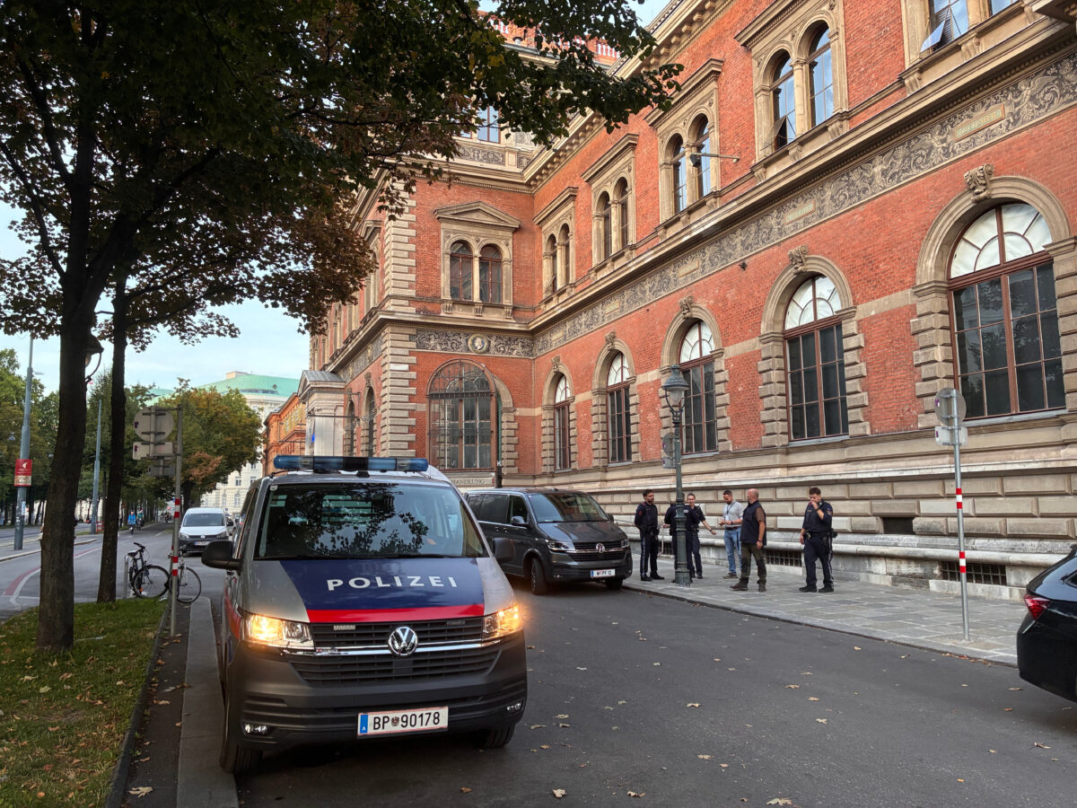 Austria: Queen of Egypt’s necklace stolen in Vienna – hunt for the thieves Austria: Queen of Egypt’s necklace stolen in Vienna – hunt for the thieves