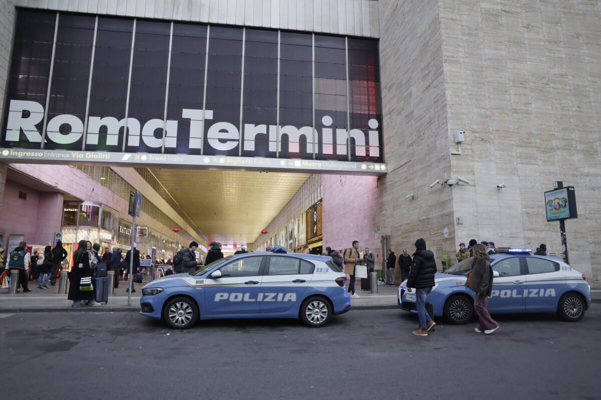 Rome, scams targeting the elderly: one arrest and a scam foiled at Termini