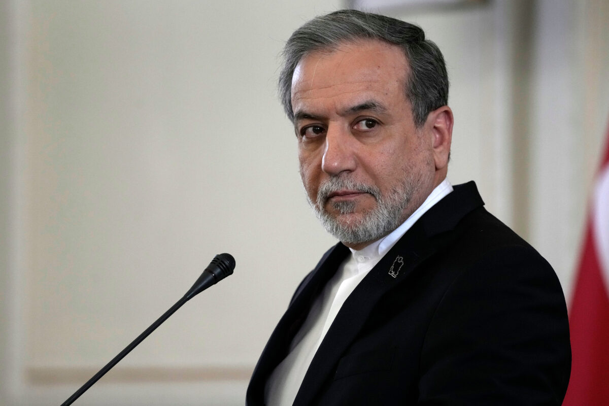 Iran, Araghchi: ‘Tehran wants good relations with its neighbours’