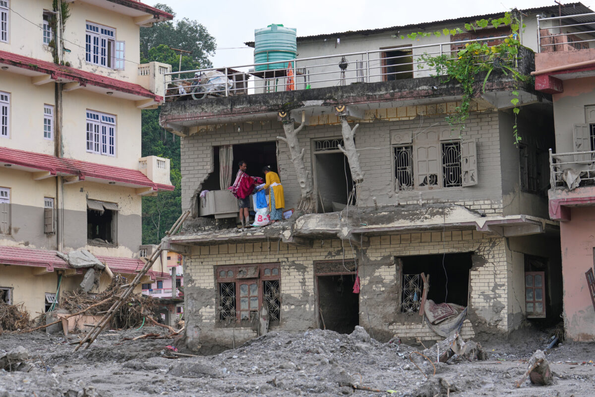 Nepal: Flood death toll rises to over 670, with nearly 3,000 people missing