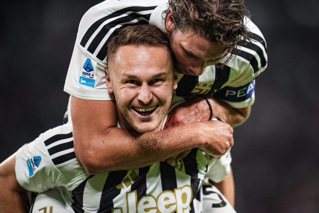 Football: Serie A, Juventus v Parma 2–0