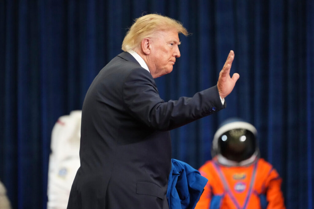 Iran, Trump: ‘If they retaliate, they will be completely wiped out’