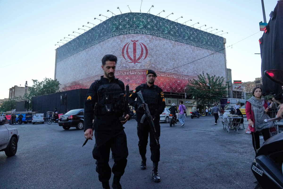 Iran, US Command: ‘Wave of attacks carried out’ Iran, US Command: ‘Wave of attacks carried out’
