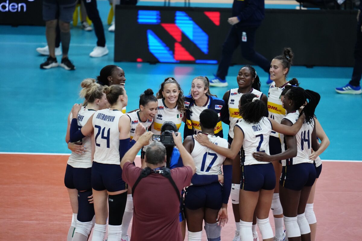 Women’s European Volleyball Championship: Italy Advances to the Semifinals, Defeating Sweden 3-1