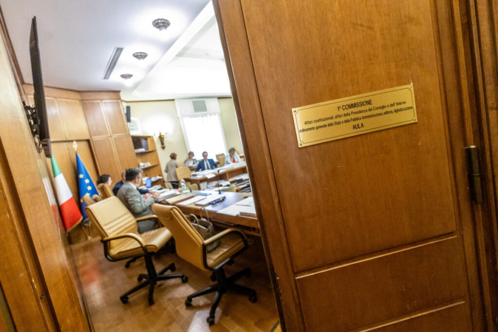 Electoral law: committee approves amendment on preference votes