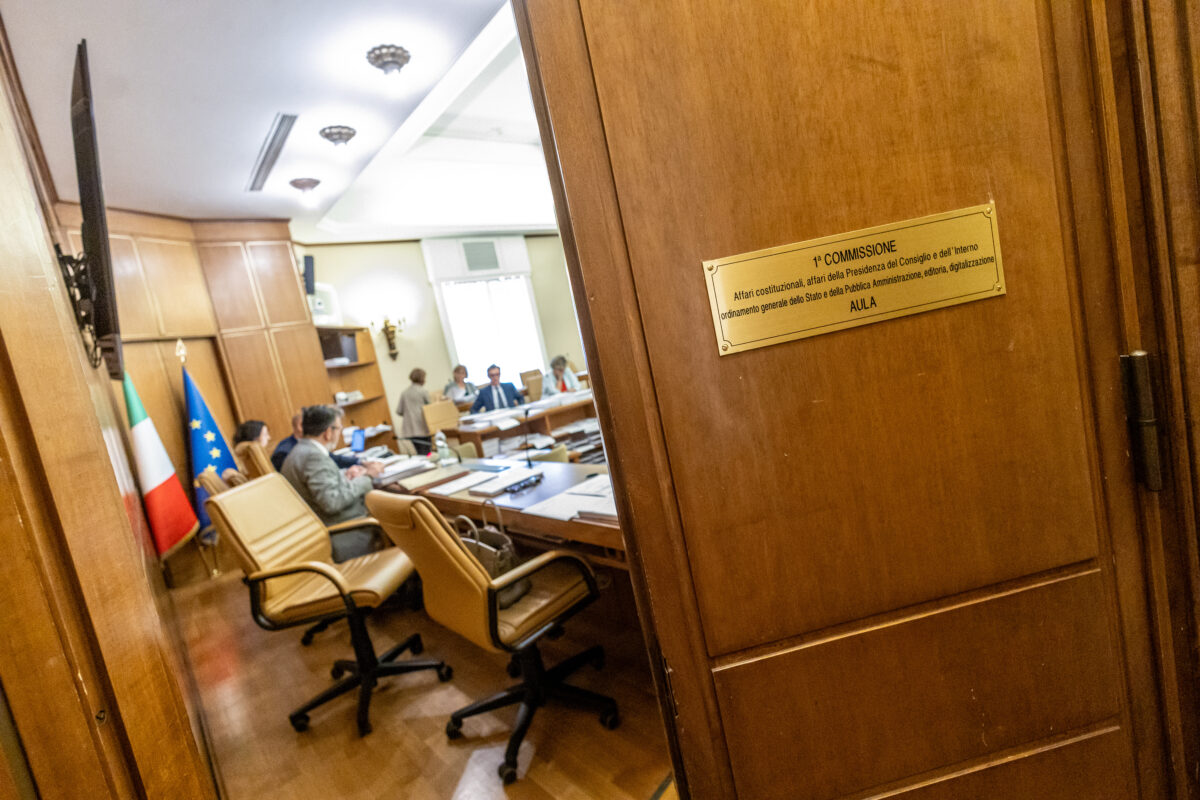 Electoral law: committee approves amendment on preference votes