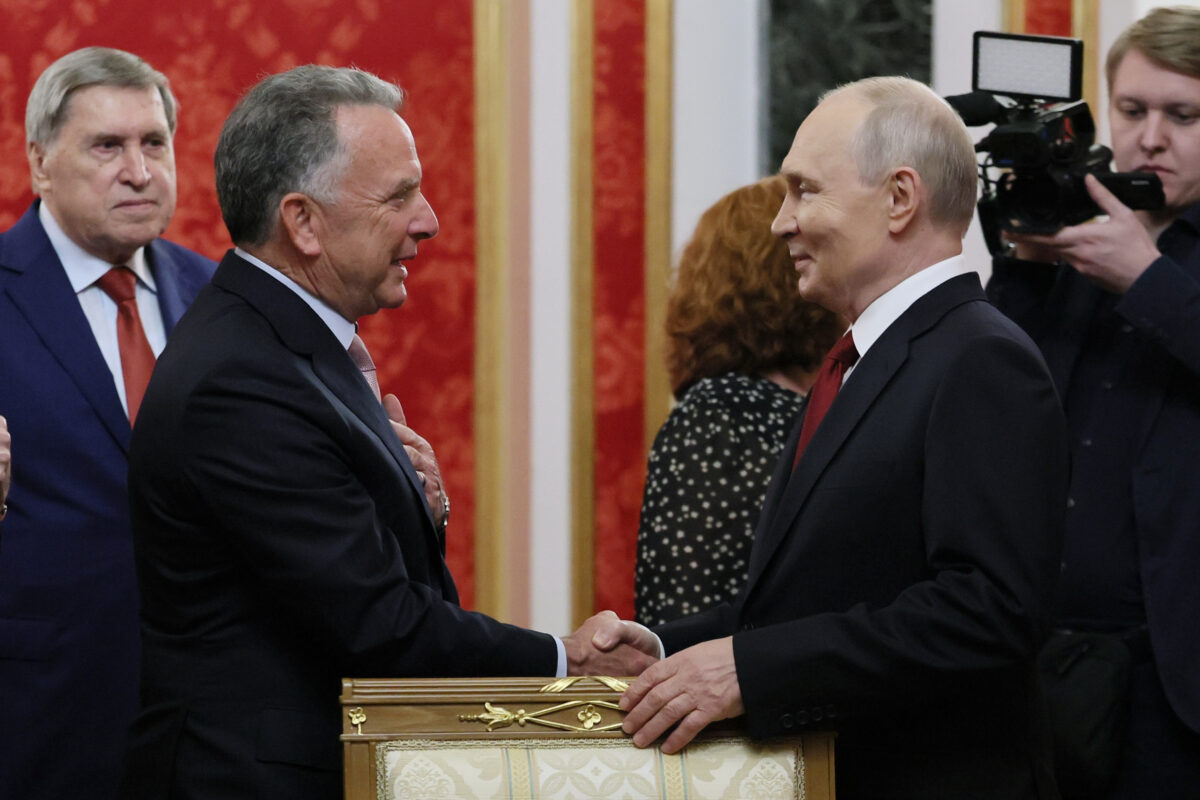 Kremlin: “Putin pledges to work with the US to find a solution”