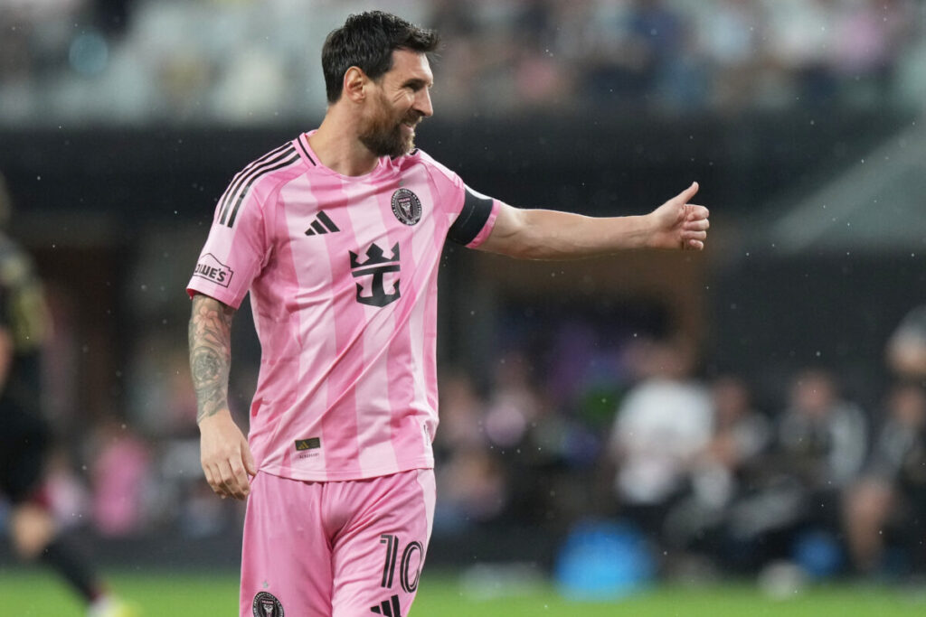 Football: Messi finds solace in an assist following his departure from the Argentina national team