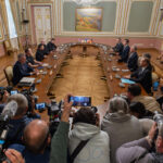 Ukraine, Zelensky: “War likely to continue into winter”