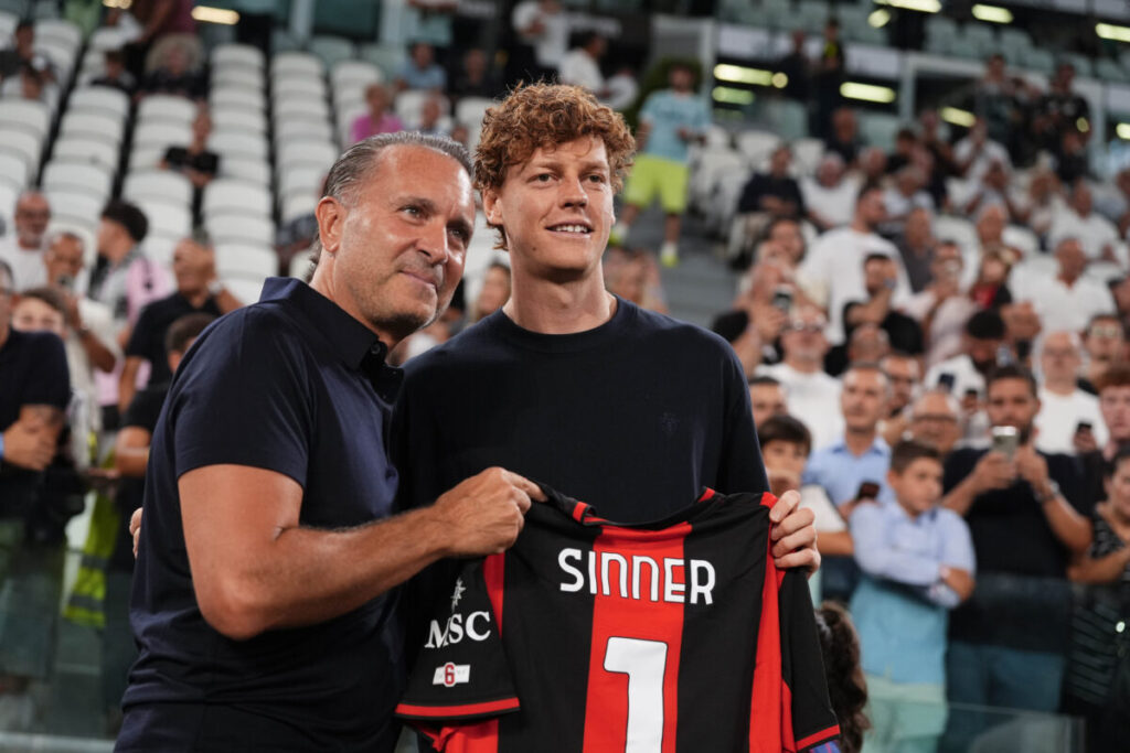 Football: Sinner in Turin for Juve v Milan; Cardinale presents him with a Rossoneri shirt
