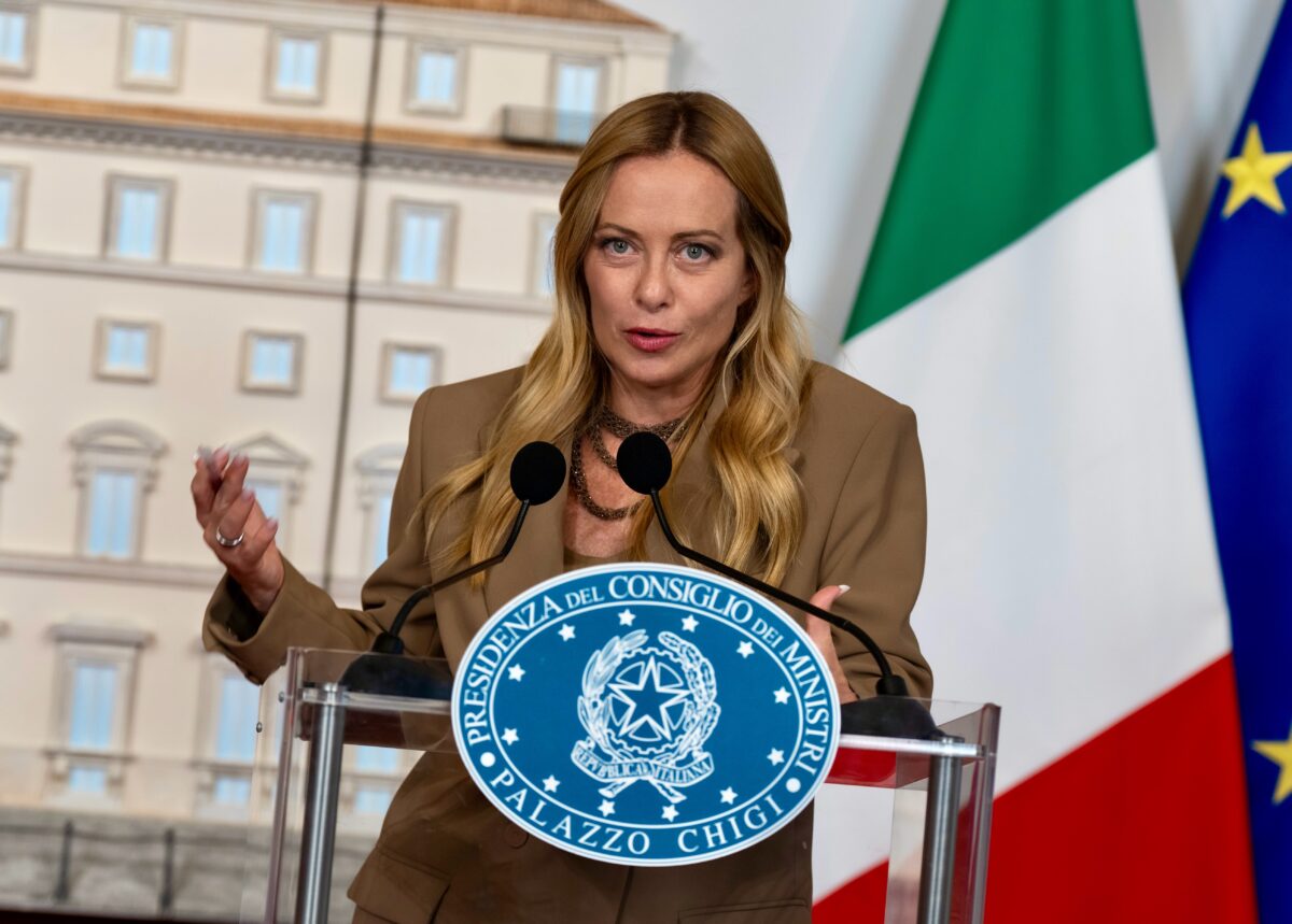 AI, Meloni: “A challenge at the heart of government action: extraordinary potential but enormous risks”