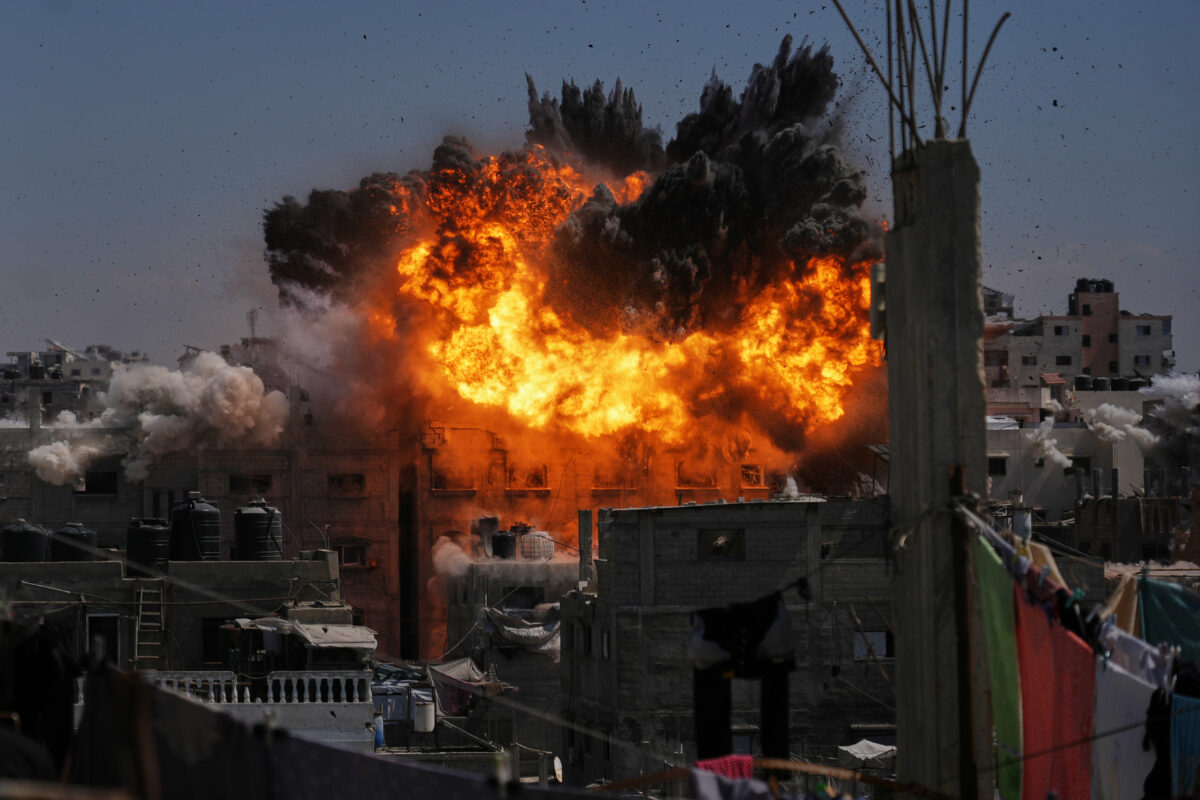 Middle East: Four Palestinians killed in Israeli attack on Gaza Middle East: Four Palestinians killed in Israeli attack on Gaza