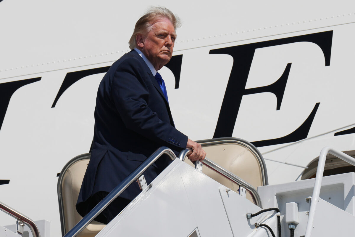 US, Trump in Dallas: “If we win the mid-term elections, $5,000 to every American” US, Trump in Dallas: “If we win the mid-term elections, $5,000 to every American”