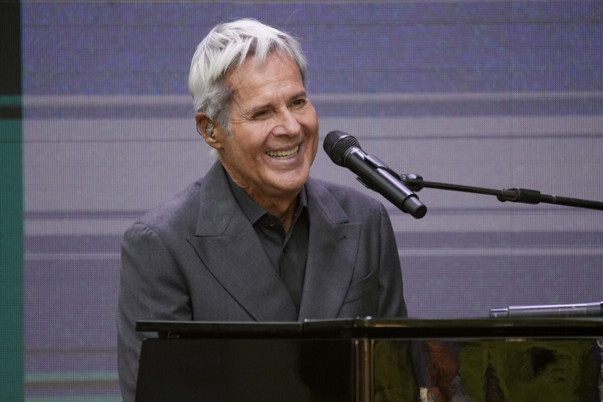 Music: Claudio Baglioni releases “Un treno per dove” featuring vocals by Anna Foglietta Music: Claudio Baglioni releases “Un treno per dove” featuring vocals by Anna Foglietta