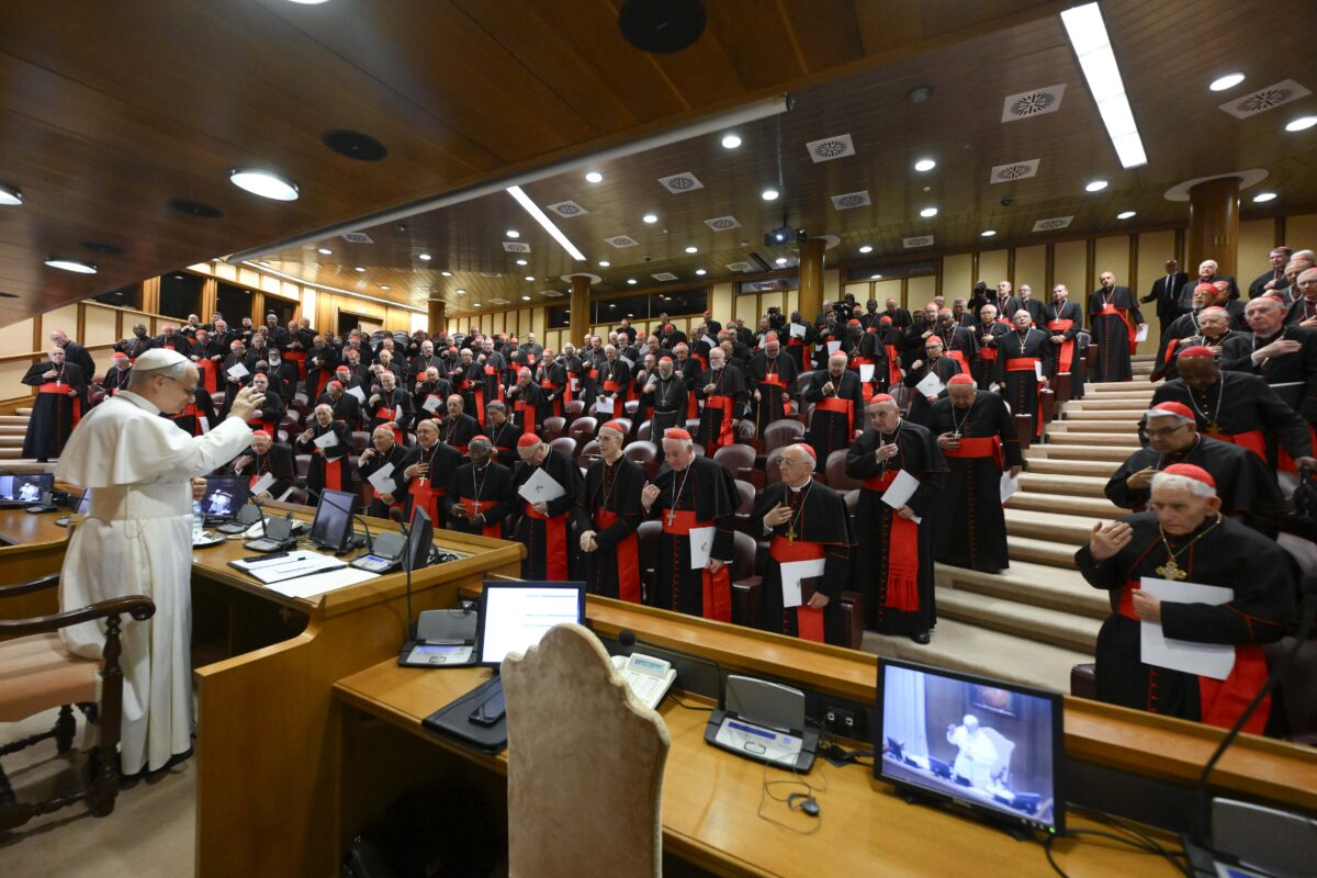 Vatican: Pope Leo reverses Francis’s cuts and raises cardinals’ salaries Vatican: Pope Leo reverses Francis’s cuts and raises cardinals’ salaries