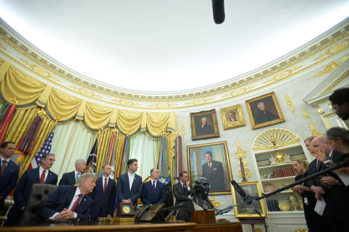 US: CNN and MSNBC journalists denied access to the White House