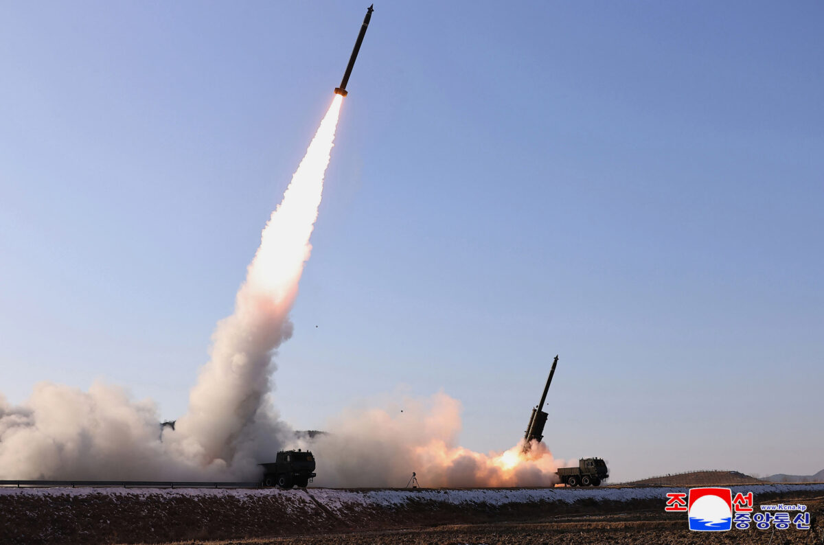 North Korea: Seoul says Pyongyang has fired an unidentified missile towards the sea