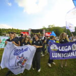 Pontida: Lega stalls on the main lawn, from a fundraiser for Roggero to anti-vdL posters