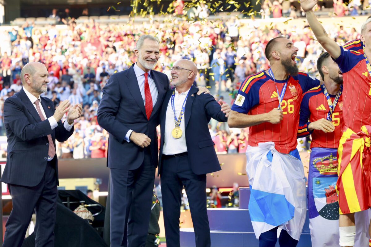 Football: Spain, manager De La Fuente extends contract until 2032