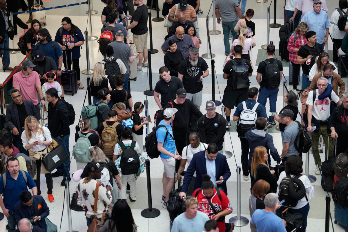 US: Communications system fault repaired, flights resume in the North-East US: Communications system fault repaired, flights resume in the North-East