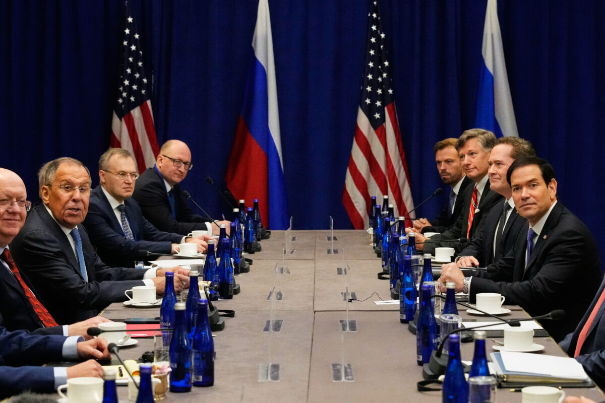 Ukraine, Lavrov: “Ready for negotiations but we will not suspend the war” Ukraine, Lavrov: “Ready for negotiations but we will not suspend the war”