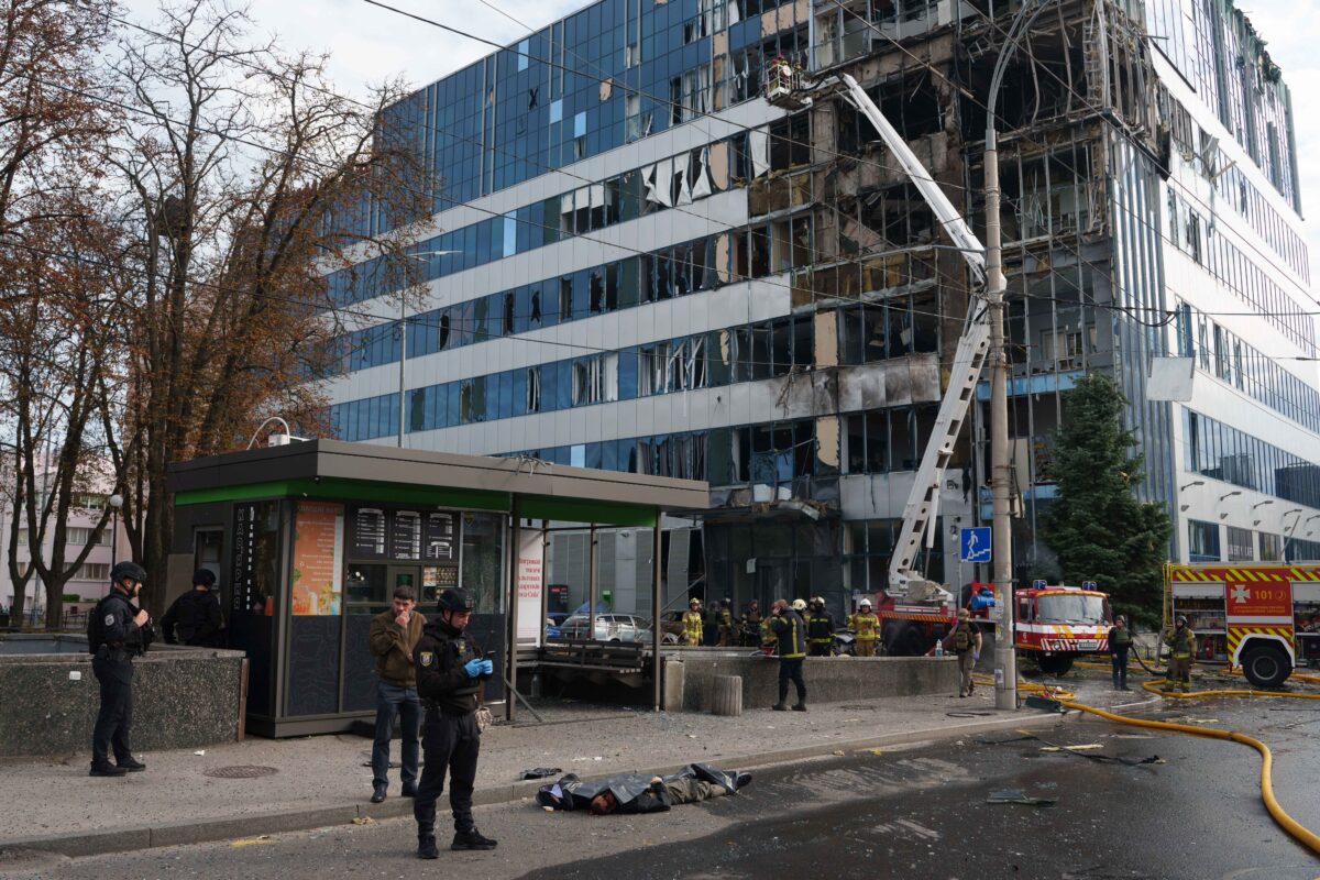 Ukraine, Moscow: “Data centre supporting Starlink systems hit in Kyiv” Ukraine, Moscow: “Data centre supporting Starlink systems hit in Kyiv”