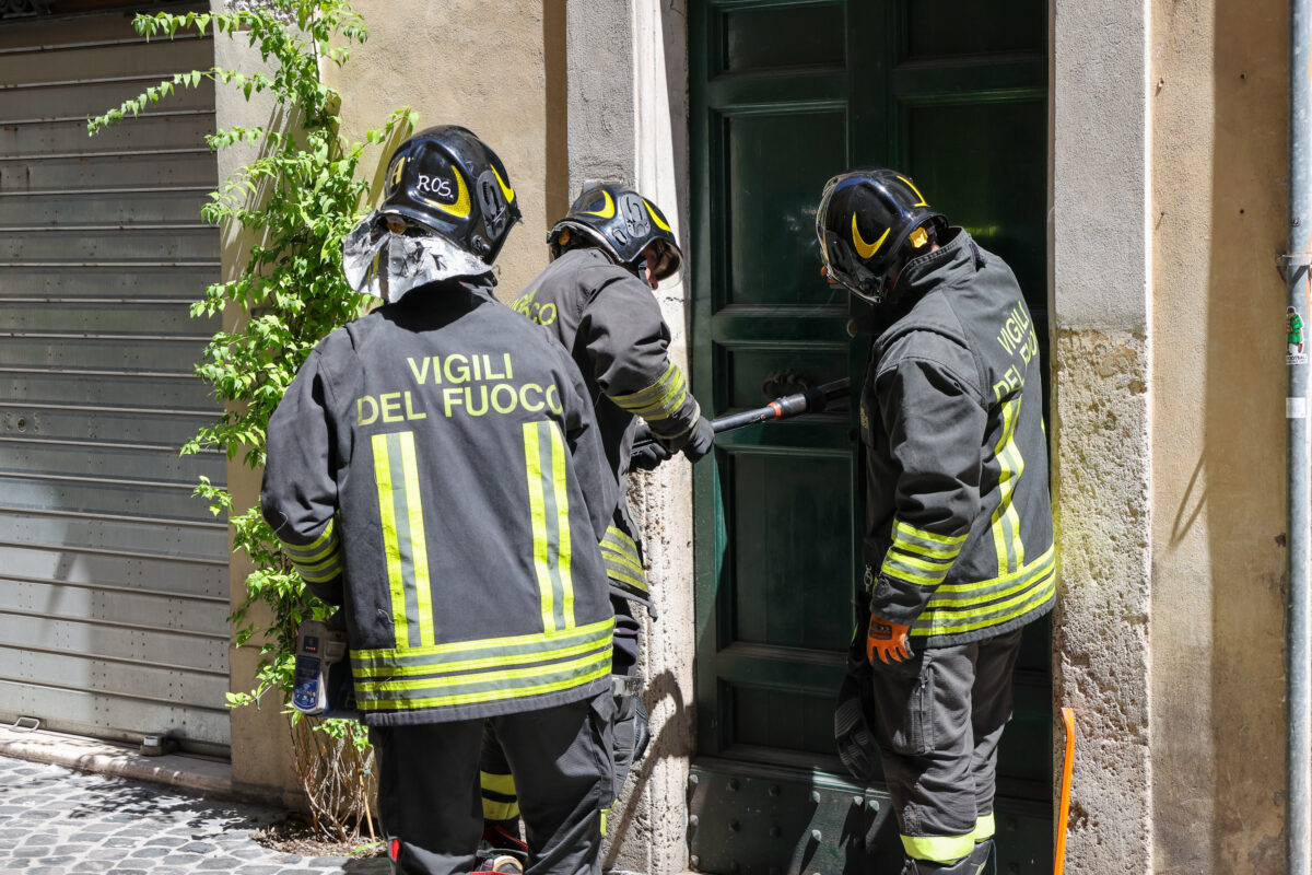 Rome, flat fire: 79-year-old man found dead Rome, flat fire: 79-year-old man found dead