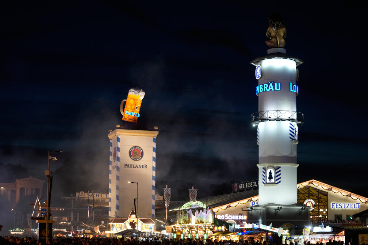 Germany: Bus carrying Filipino tourists bound for Oktoberfest overturns: two dead