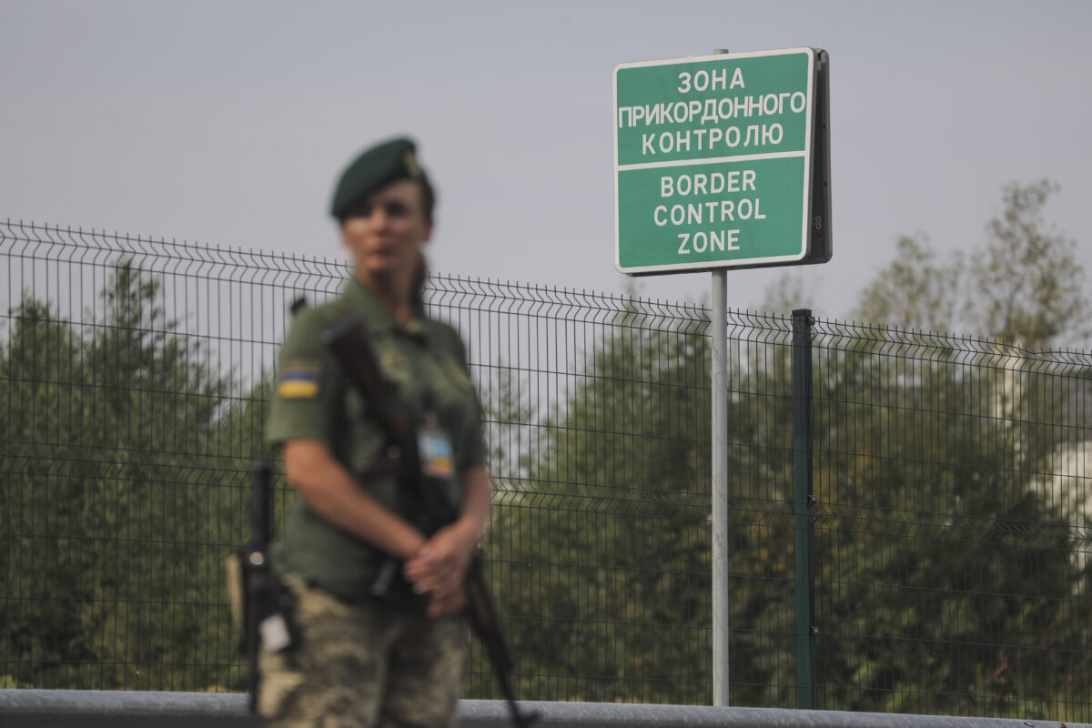 Ukraine: Russian drone strikes near border crossing with Poland; checkpoint damaged