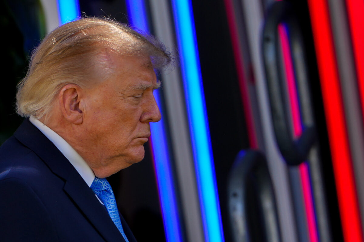 US, WSJ poll: Trump’s approval rating hits an all-time low ahead of the mid-term elections