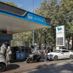 Fuel: Mimit, average prices falling, self-service petrol at 2.064 euro/l and diesel at 2.261 euro/l