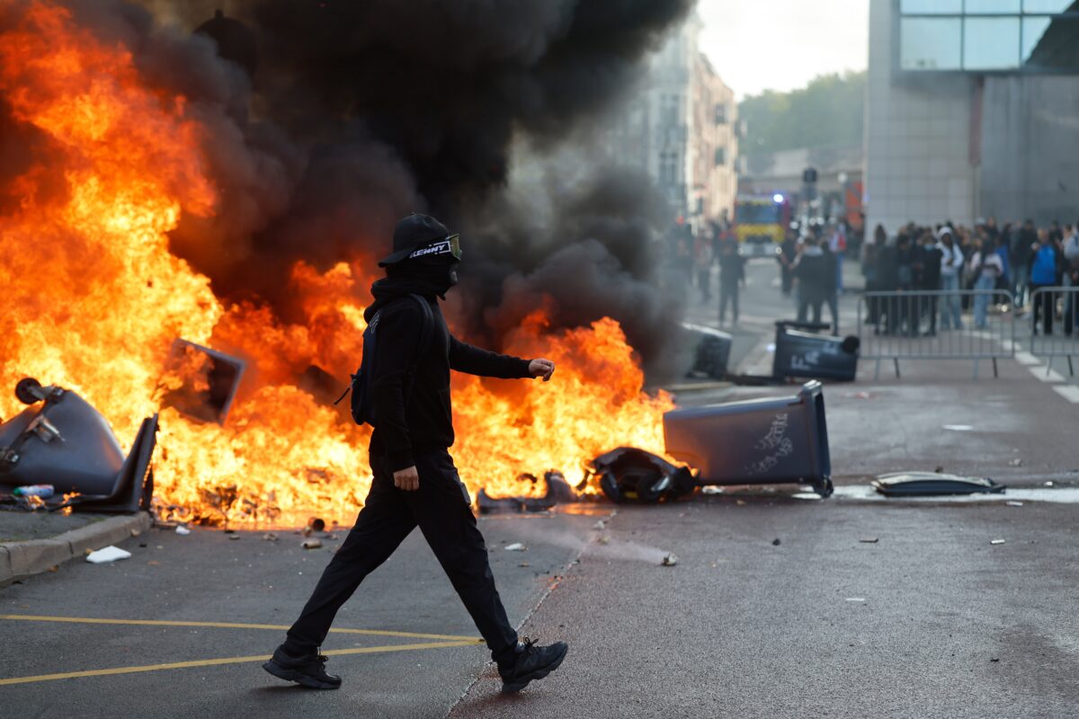 France: more student protests; clashes with police in Strasbourg; 3 arrests in Toulon