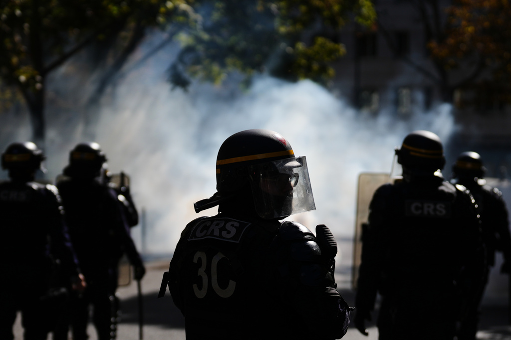 France, woman hit with homemade flamethrower: 15-year-old arrested France, woman hit with homemade flamethrower: 15-year-old arrested