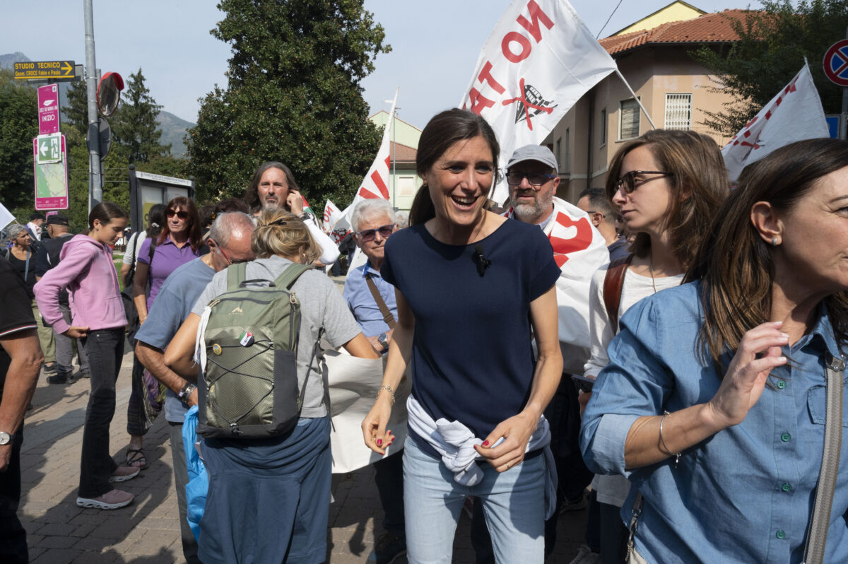 No TAV, thousands march in the Turin area: Appendino also among participants No TAV, thousands march in the Turin area: Appendino also among participants