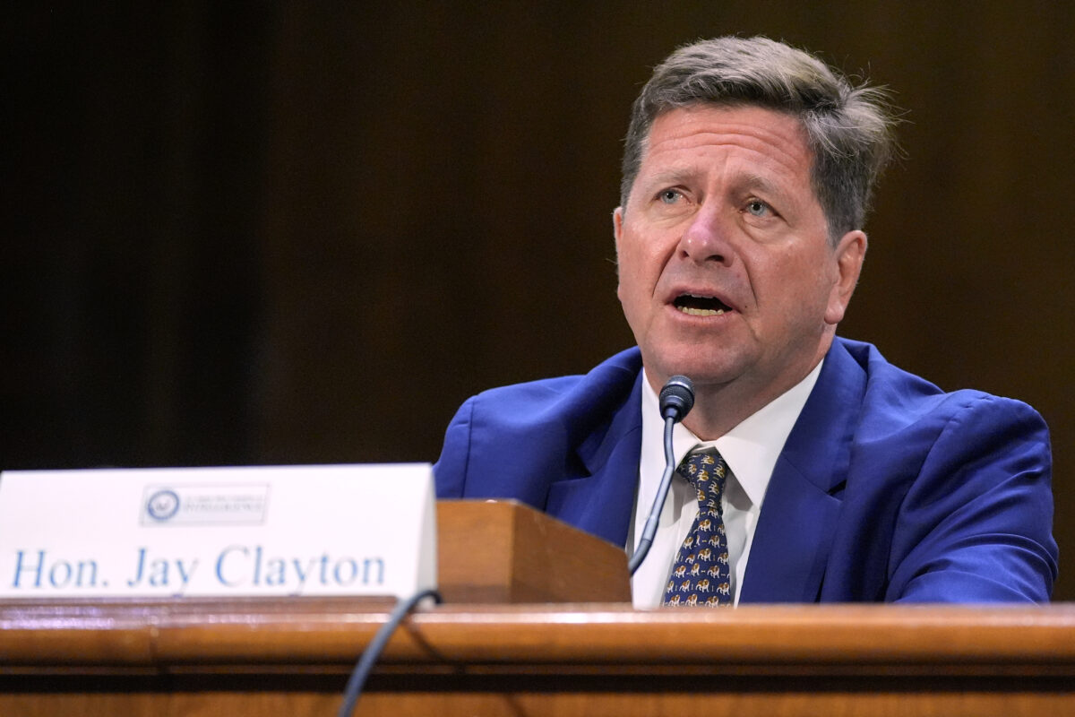 US: Trump appoints Jay Clayton to head new federal AI task force