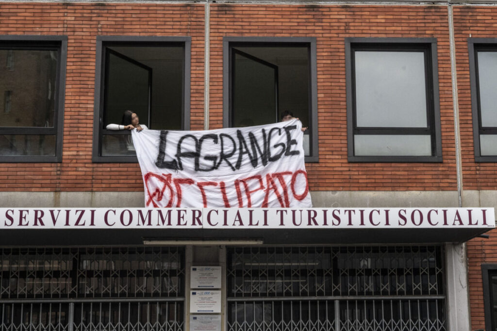 Schools: Lagrange vocational college occupied in Turin, ‘let’s do as they do in France’