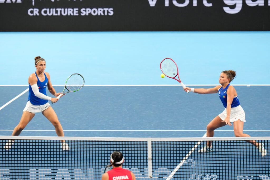 Tennis: WTA Beijing, Errani and Paolini storm into the quarter-finals in the doubles