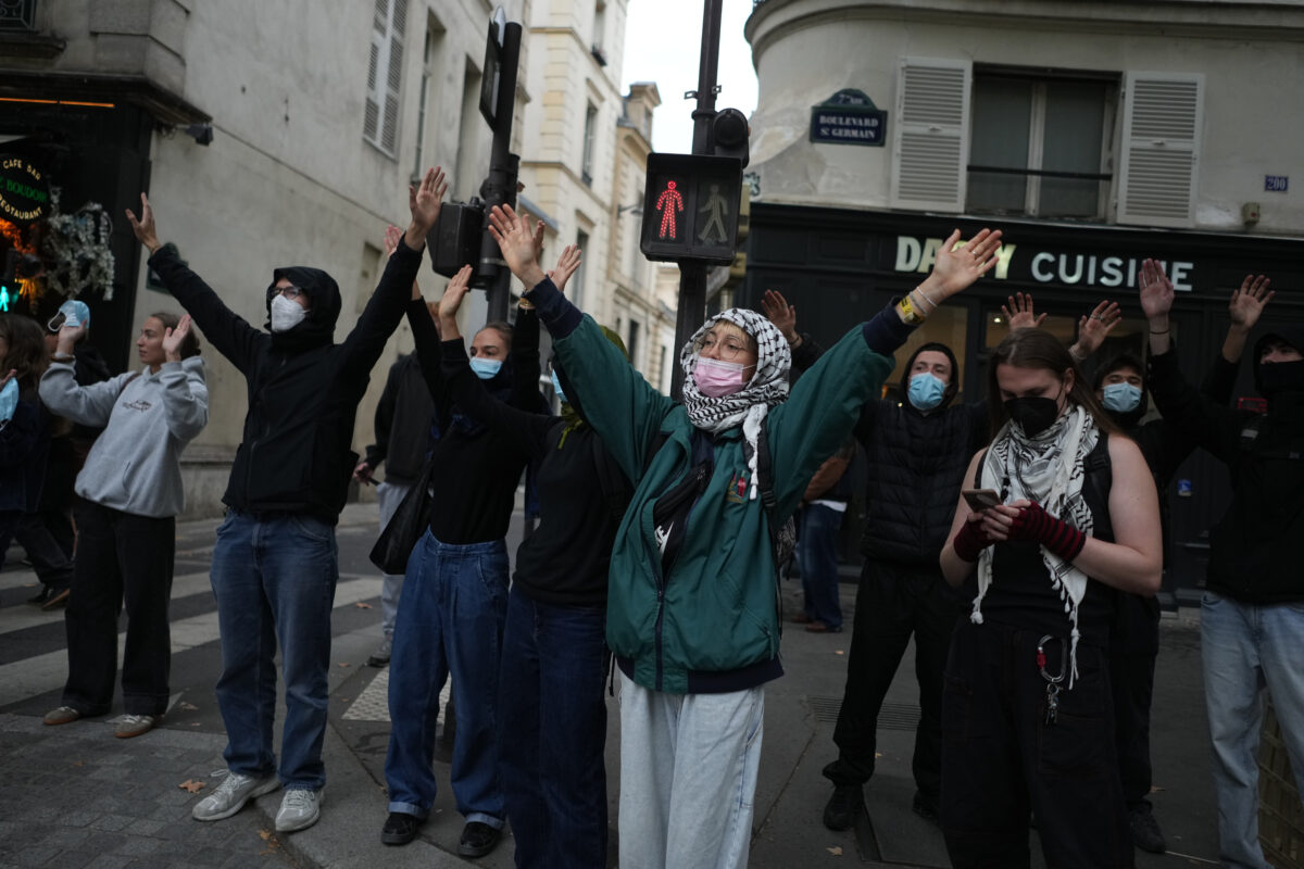 France, student protests: lessons suspended in 375 schools