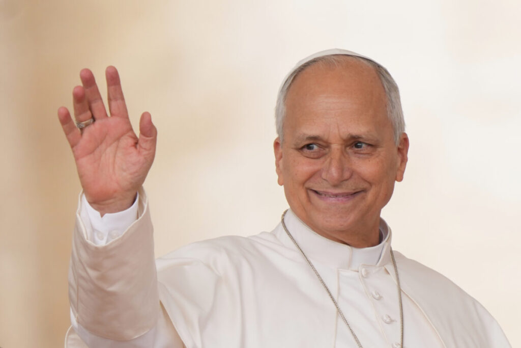 Middle East, Pope: “Our aim is for young people to stay”