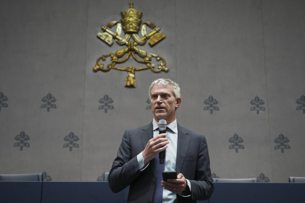 Pope – Bruni: “The intention is to undertake a trip to South America”