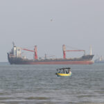 Iran, Axios: ‘US suspends raids targeting missiles and drones in the Strait of Hormuz’