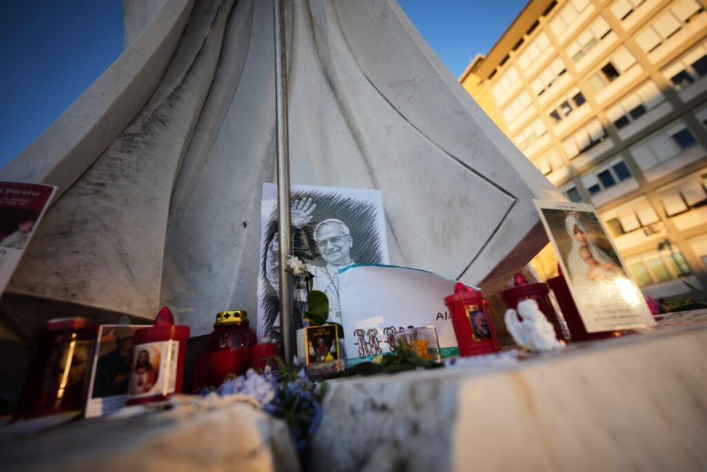 Pope Leo XIV will be discharged in the early afternoon; the Angelus will take place at the Vatican tomorrow