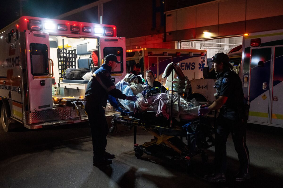Canada: media reports 7 dead and dozens injured in fire at military base