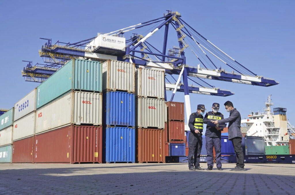 China: Economy Grows 4.5% in Third Quarter