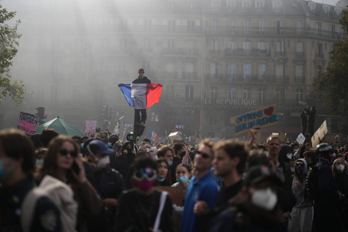 France: Yellow Vests announce second round of protests for Saturday France: Yellow Vests announce second round of protests for Saturday