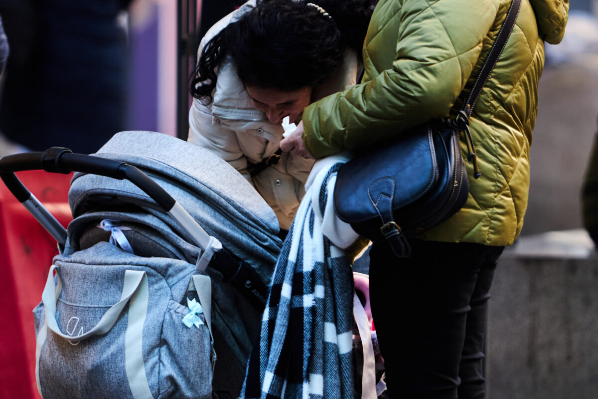 Birth rates continue to fall; average number of children per woman hits a new all-time low